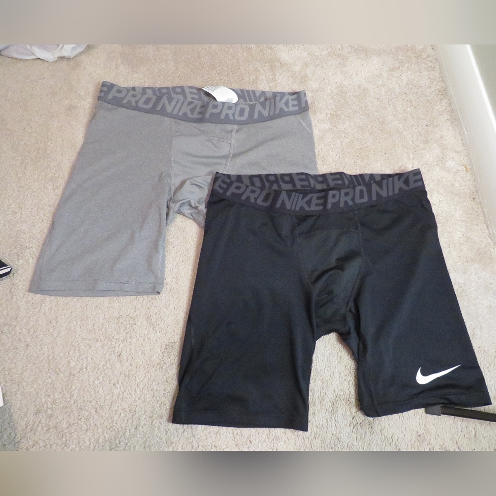 Nike Dri-Fit Shorts (2)